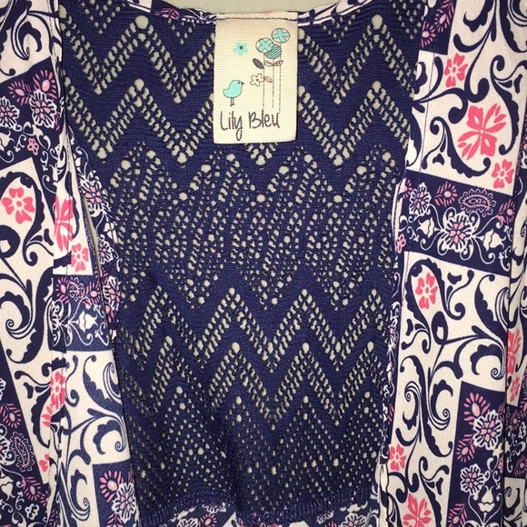 Girls Lily Bleu Lace Pattern Vest - Picture 2 of 4